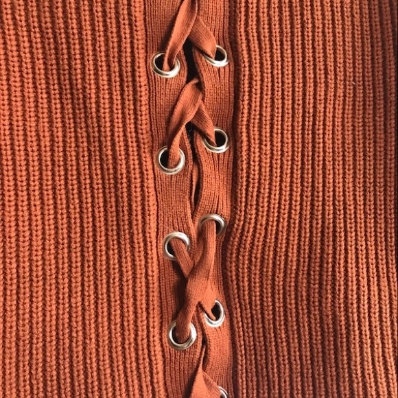 Missguided Petite Lace Up Boxy Sweater - Picture 4 of 5